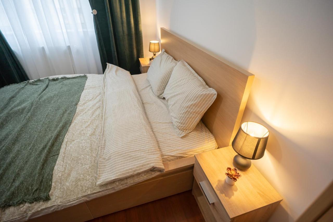 Spacious 2Br Dristor Apartment Bukarest Exterior foto
