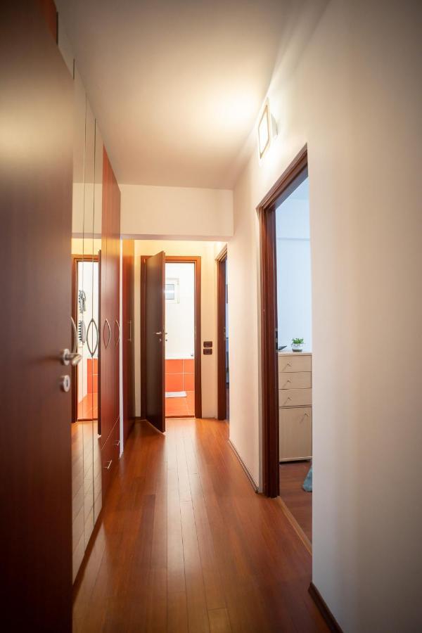 Spacious 2Br Dristor Apartment Bukarest Exterior foto